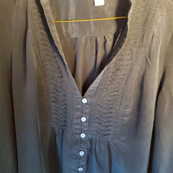 Banana Republic Black Silk Blouse - Picture 4 of 7